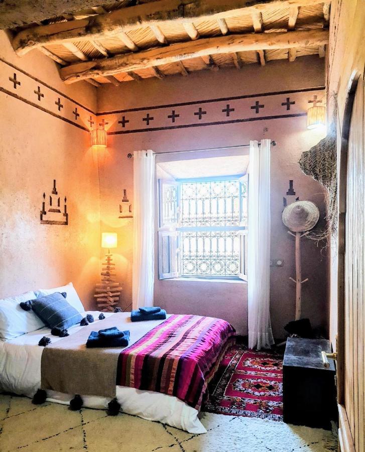 Maison D'Hotes Izza Kelaat-M'Gouna Exterior foto